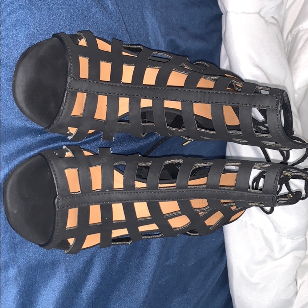 Chester heels